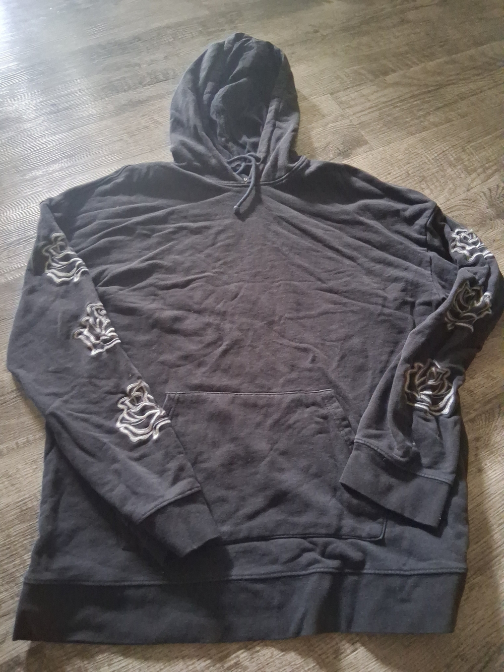 Pac Sun Rose Embroidery Black Hoddie Size L Oversized